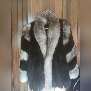 (SOLD)Vintage blue fox dyed Black  and frost fox Teddy tuxedo fur coat